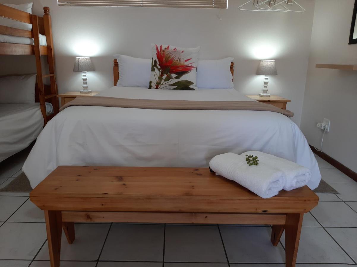 Apartamento En Route Beaufort West Exterior foto