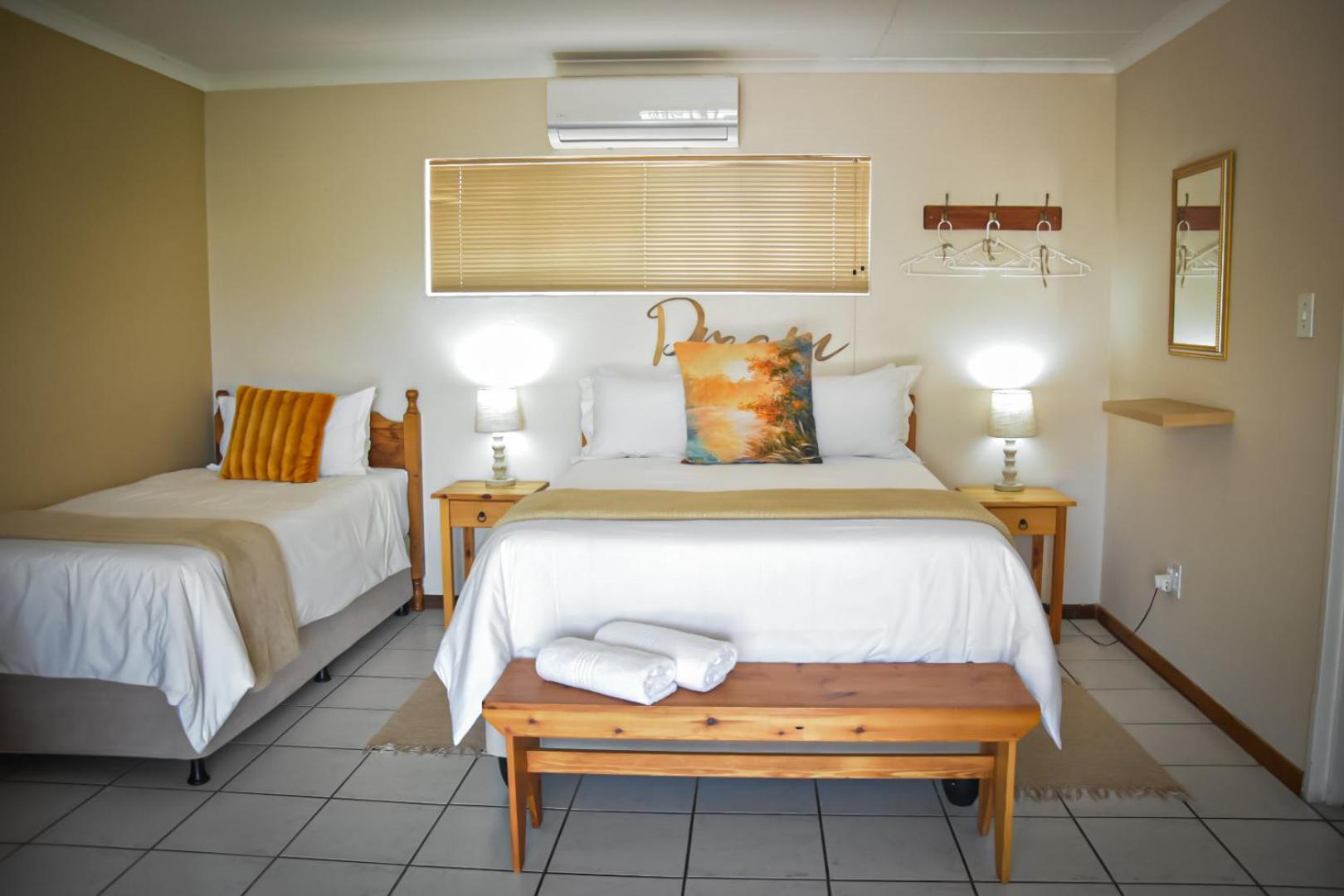 Apartamento En Route Beaufort West Exterior foto